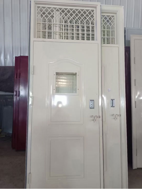 永宁学校教室门 永宁学校教室门